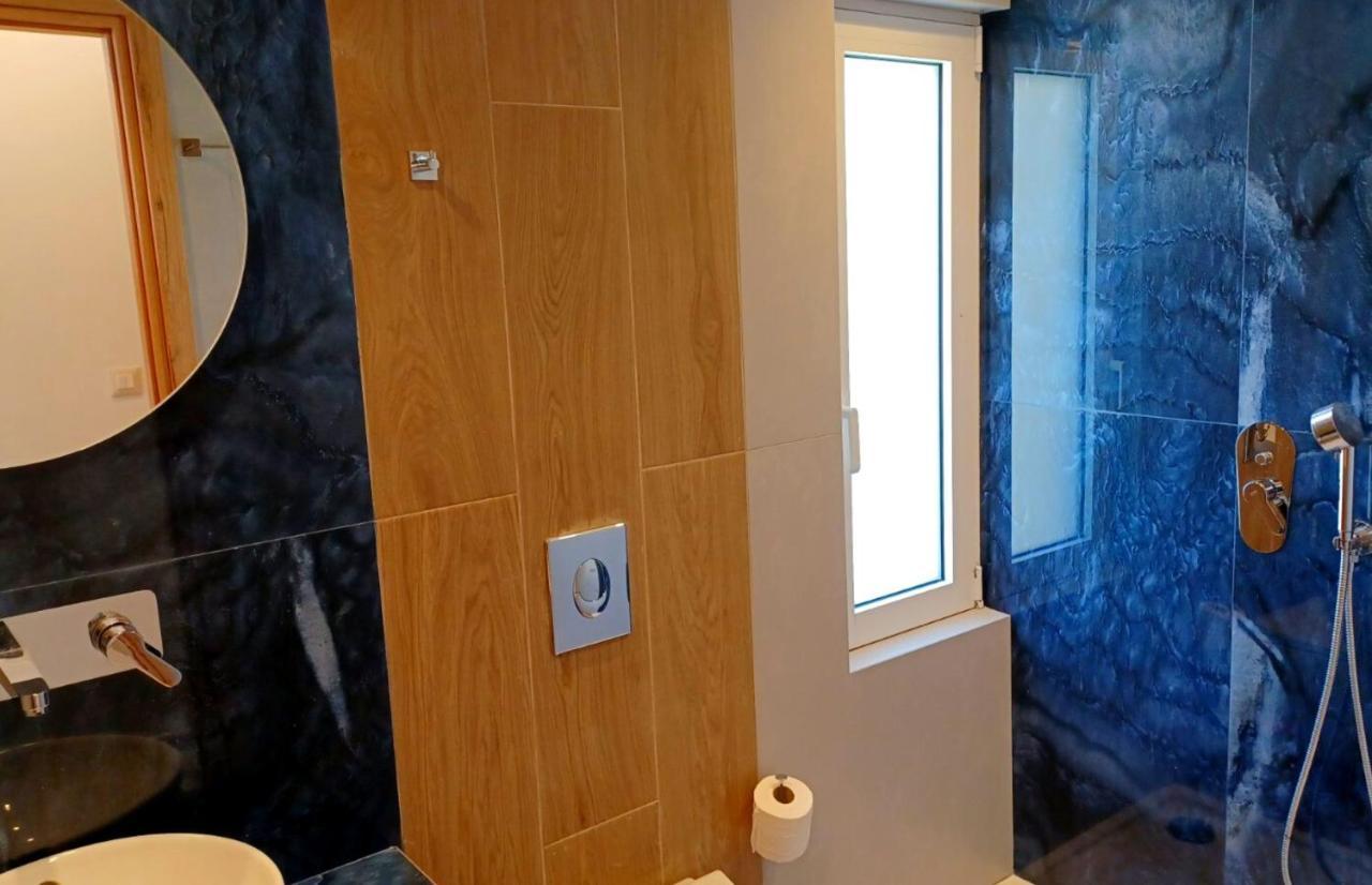 Apartament En Plo & *